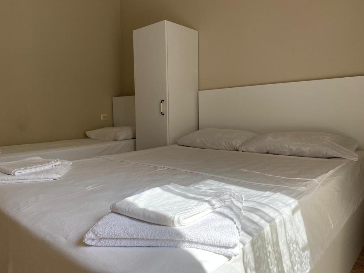 Nira Hotel Гоніо Екстер'єр фото